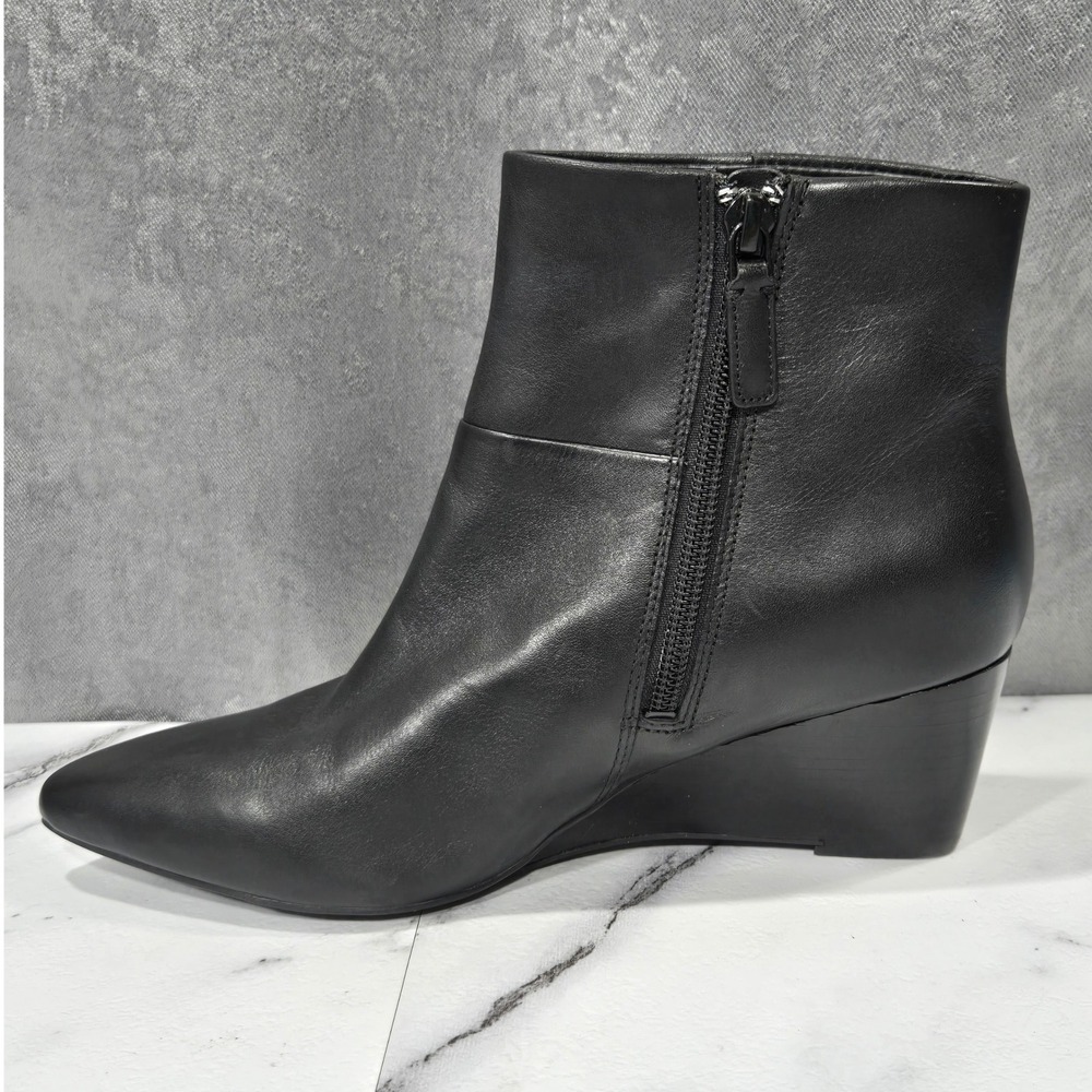 Cole Haan Eneida Ankle Boots Womens 5.5B Black Leather Wedge Pointed Toe Zip - Picture 4 of 11